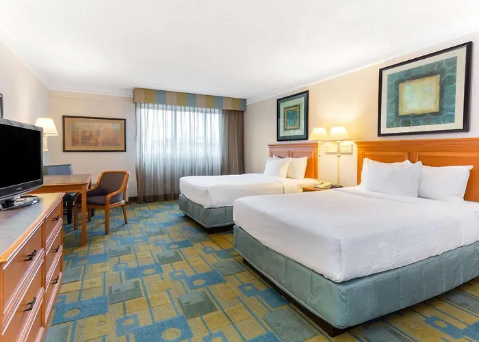La Quinta By Wyndham Redding